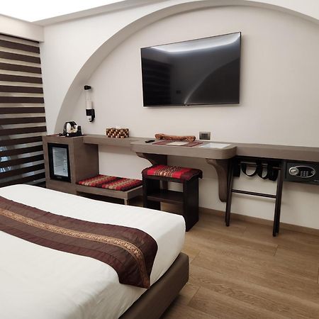 Arcadian Suite&Rooms Turin Bagian luar foto