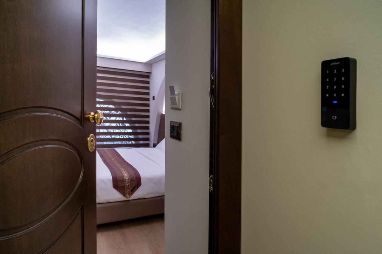 Arcadian Suite&Rooms Turin Bagian luar foto