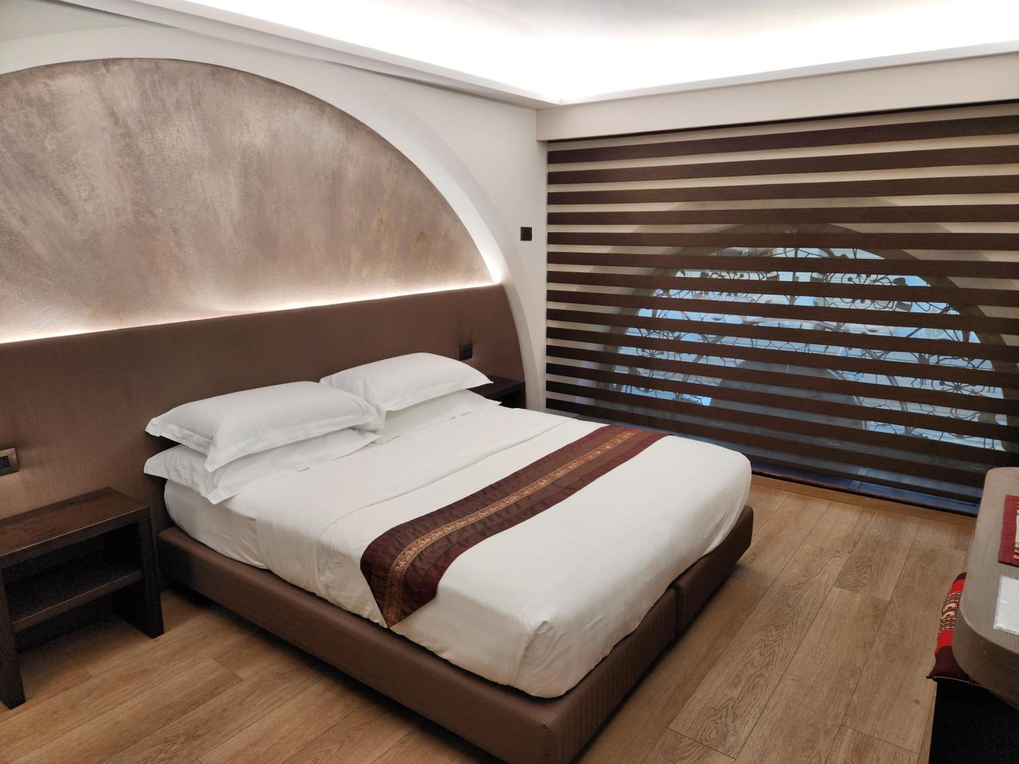 Arcadian Suite&Rooms Turin Bagian luar foto